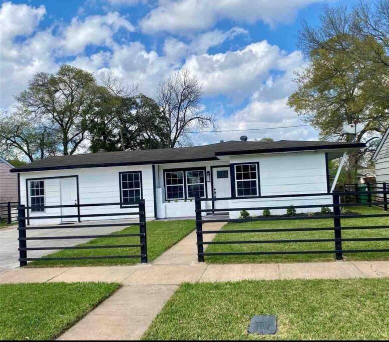 הוילה Cozy House Downtown Houston! מראה חיצוני תמונה